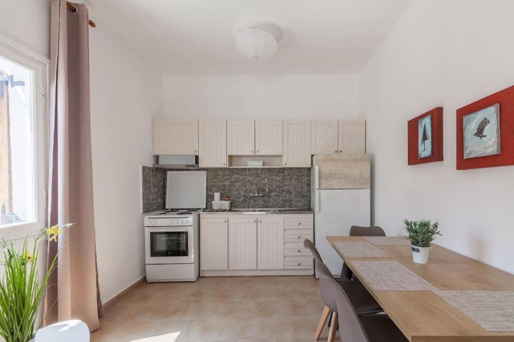 גובס Geo'S Lovely Two Bedroom Island Apartment מראה חיצוני תמונה