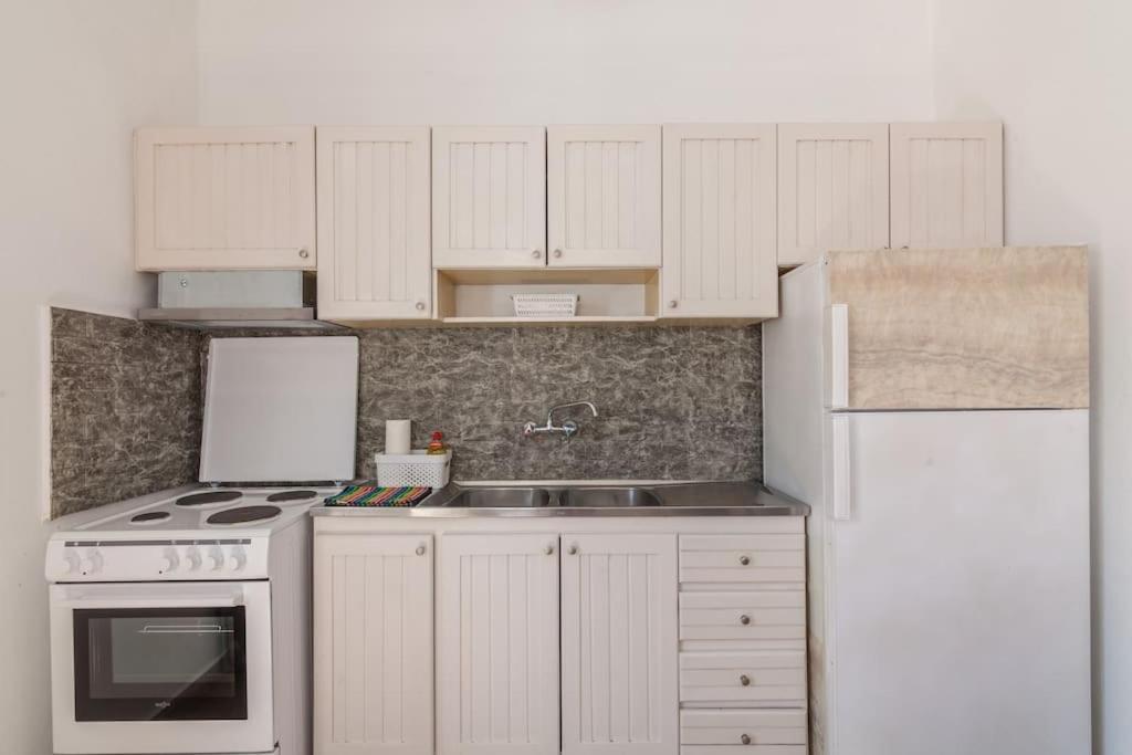 גובס Geo'S Lovely Two Bedroom Island Apartment מראה חיצוני תמונה