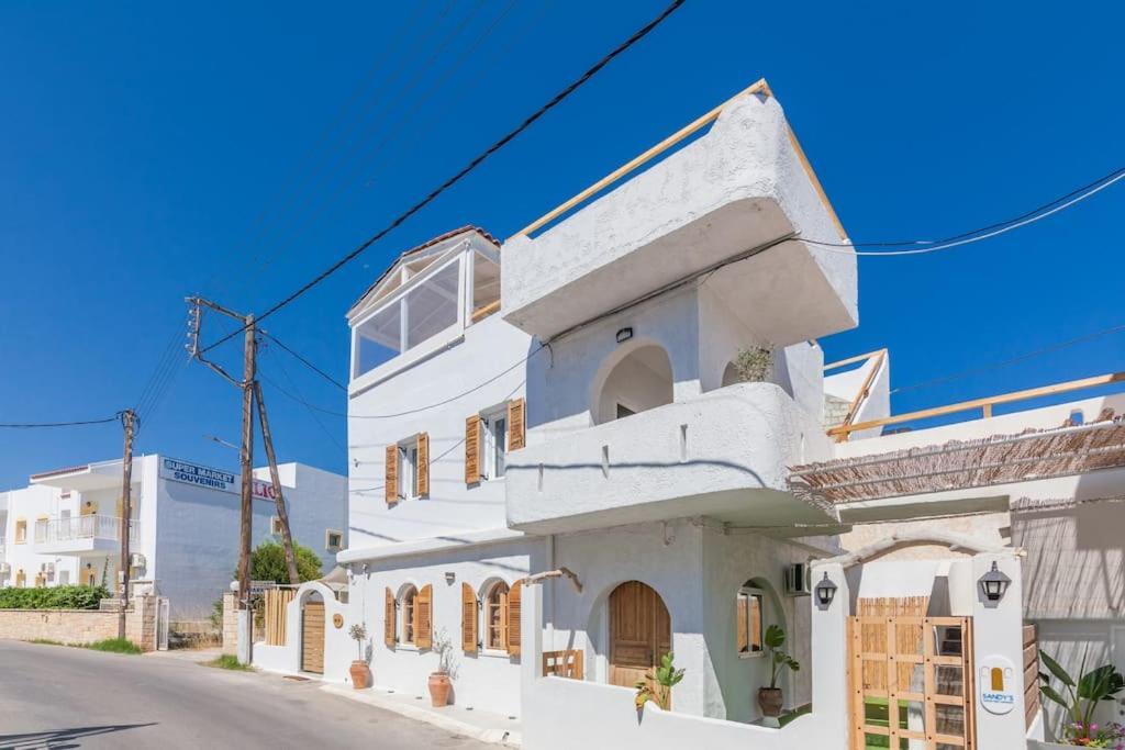גובס Geo'S Lovely Two Bedroom Island Apartment מראה חיצוני תמונה