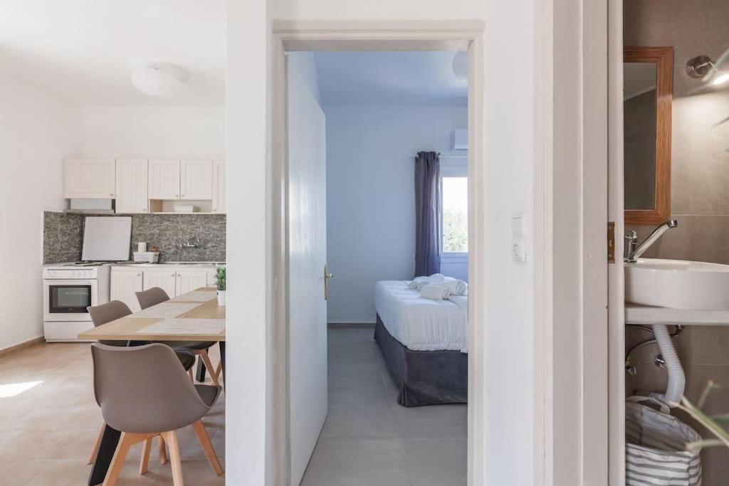 גובס Geo'S Lovely Two Bedroom Island Apartment מראה חיצוני תמונה